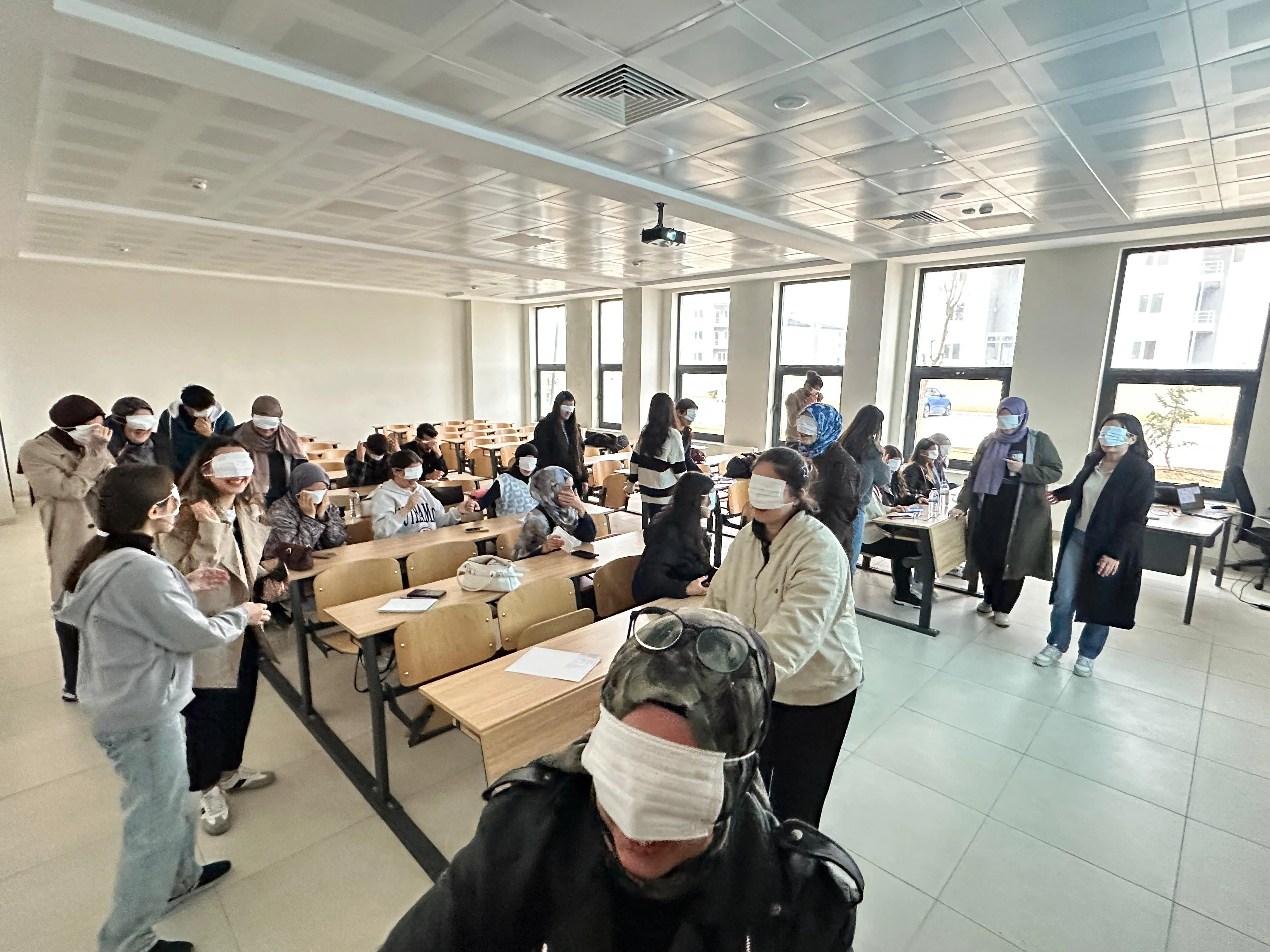 Kulu Sağlık Bilimleri Fakültesi Akademik-İdari Personeli ve Öğrencilere Yönelik Seminer Gerçekleştirildi